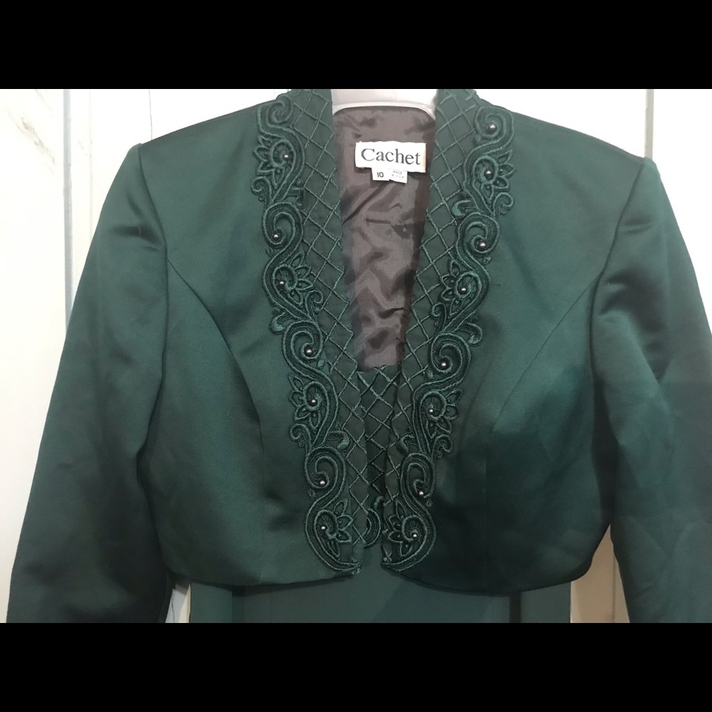 Cachet 2 piece Formal size 10